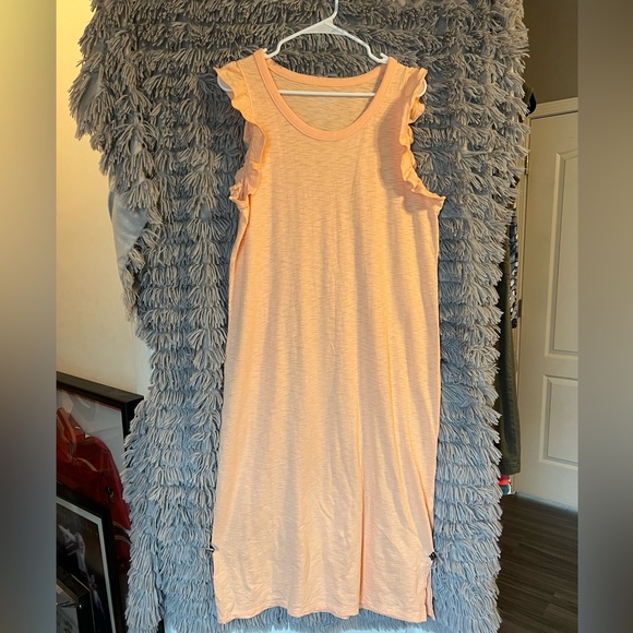 Universal Thread Dresses & Skirts - Universal Threads ruffled maxi dress